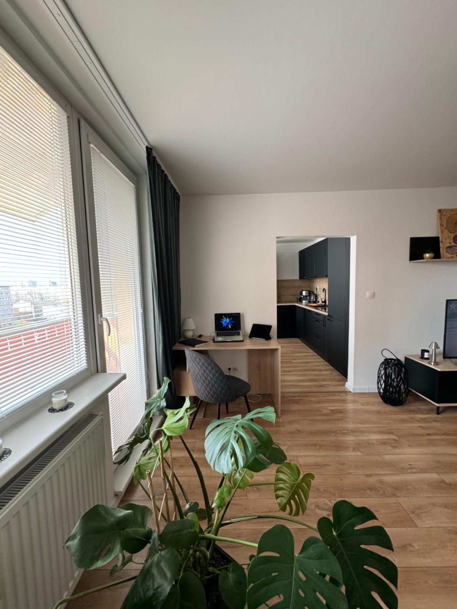 Modern Central Apartment Nitra Exteriör bild