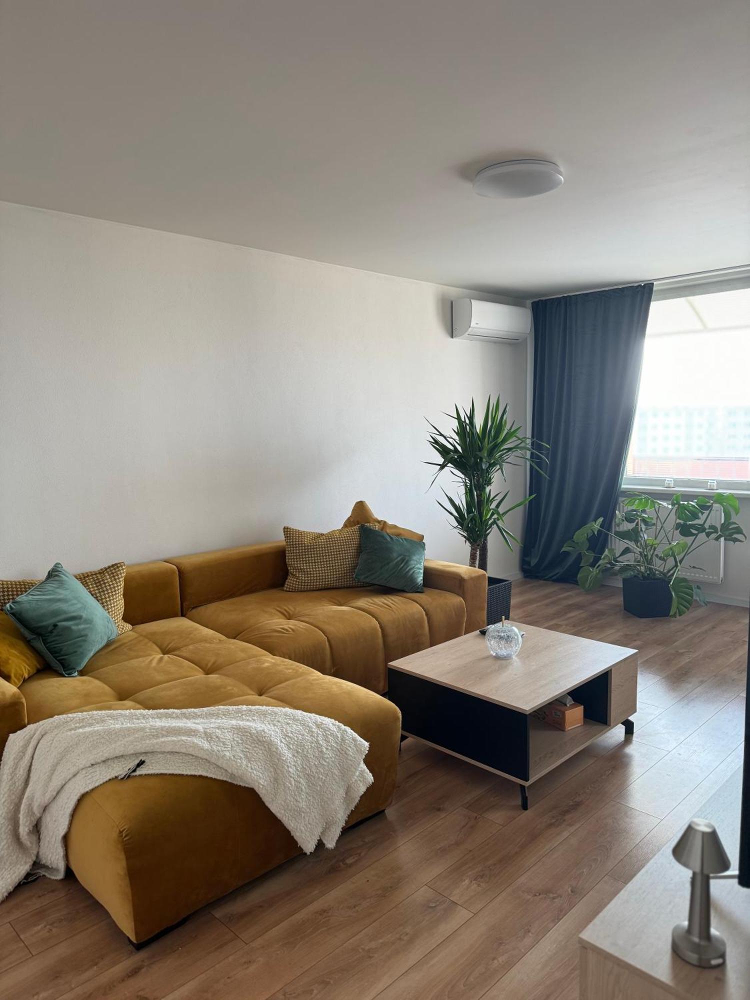 Modern Central Apartment Nitra Exteriör bild